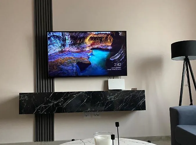 In City Centre Delux Apartment